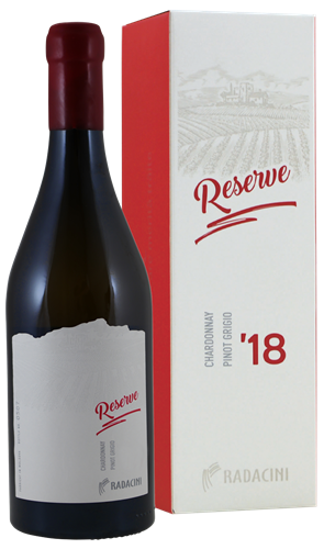 Afbeelding van Radacini Reserve Chardonnay/Pinot Grigio in geschenkverpakking